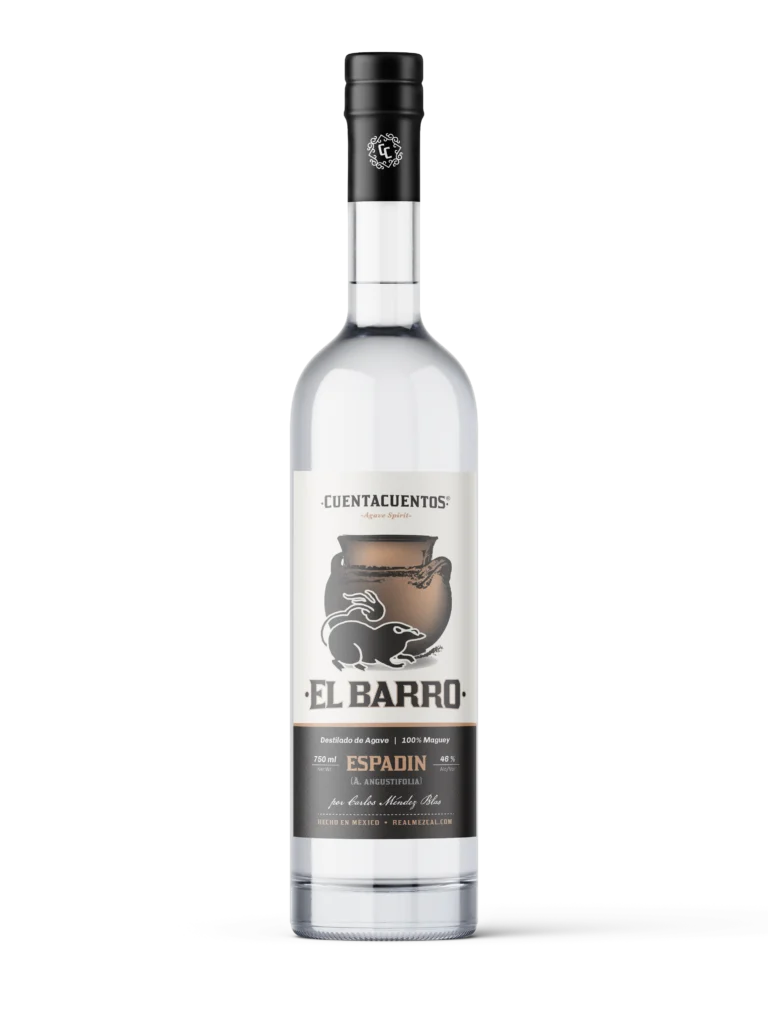El Barro mezcal bottle